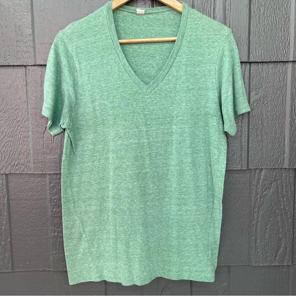 Urban Outfitters Kelly Green Super Soft Deep V Neck Short Sleeve T-Shirt - Picture 2 of 7